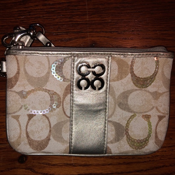 Coach Handbags - Coach logo wristlet